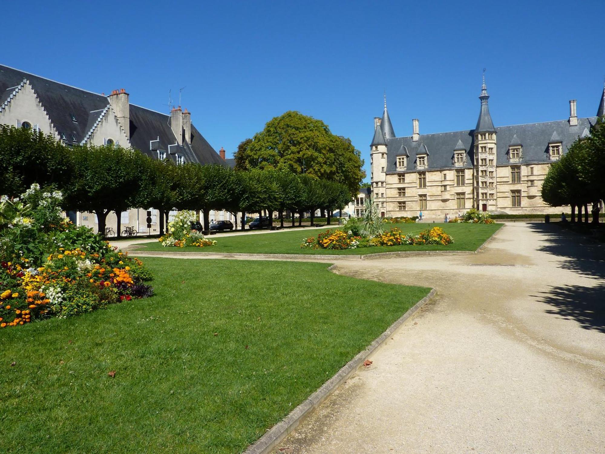 נבר Hotel Des Ducs מראה חיצוני תמונה