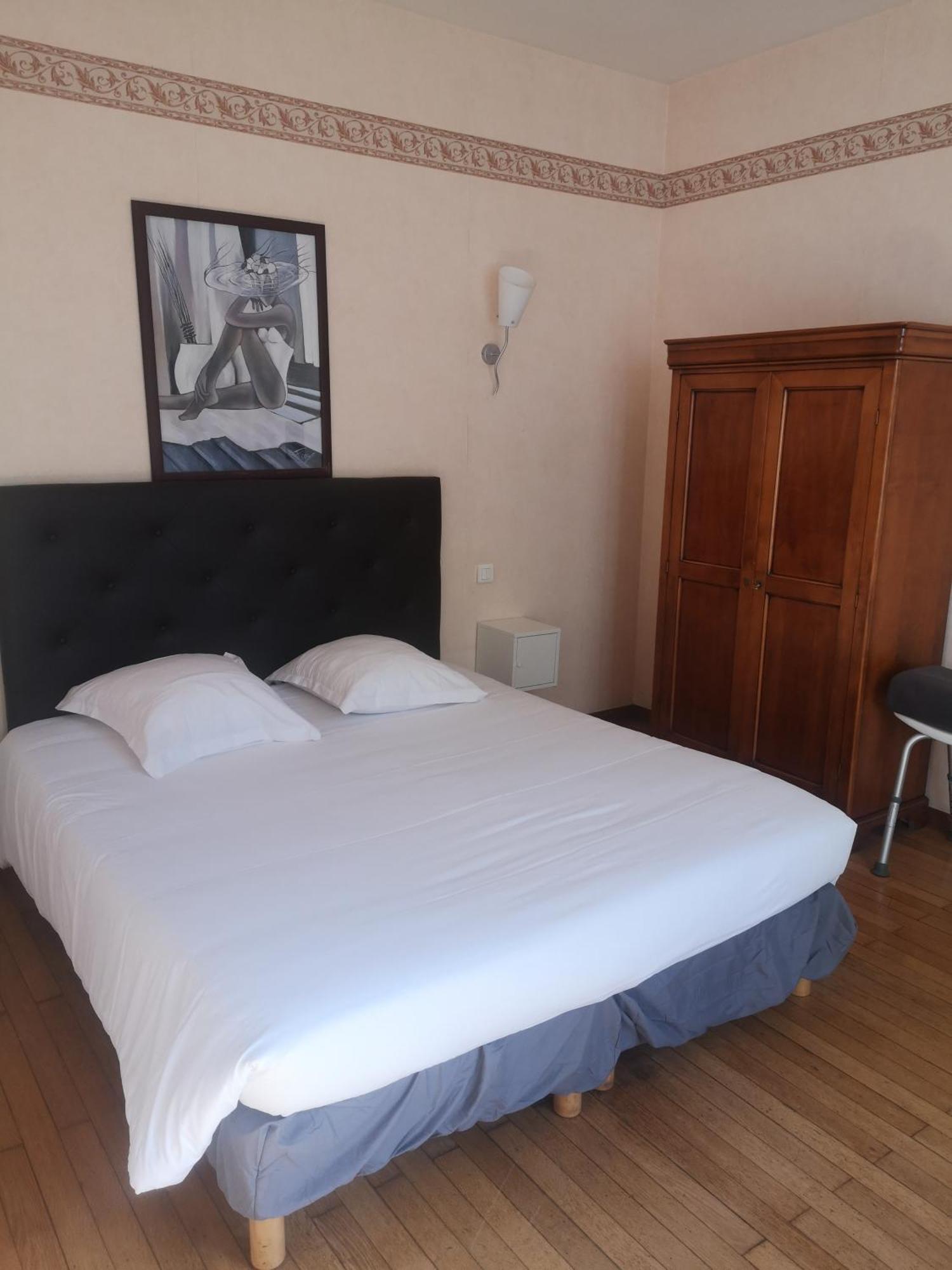 נבר Hotel Des Ducs מראה חיצוני תמונה