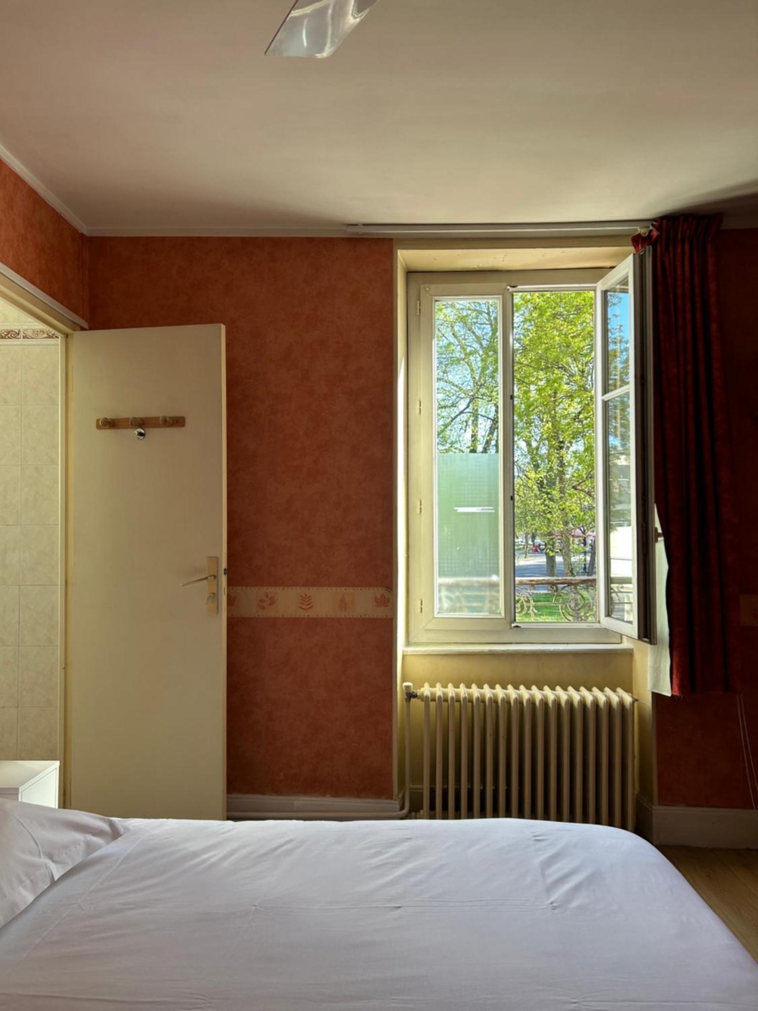 נבר Hotel Des Ducs מראה חיצוני תמונה