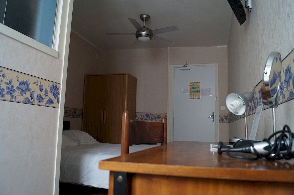 נבר Hotel Des Ducs מראה חיצוני תמונה