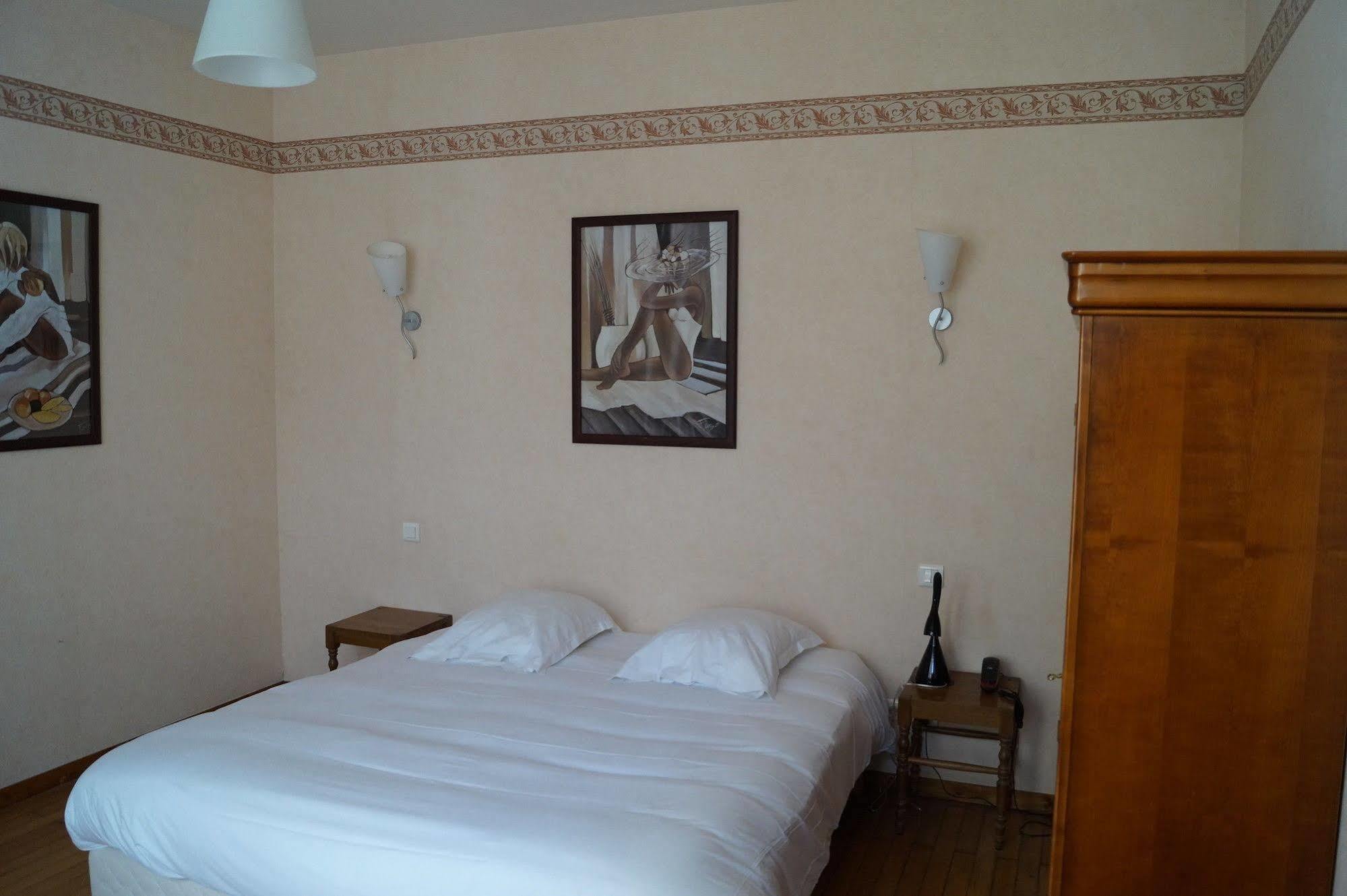נבר Hotel Des Ducs מראה חיצוני תמונה